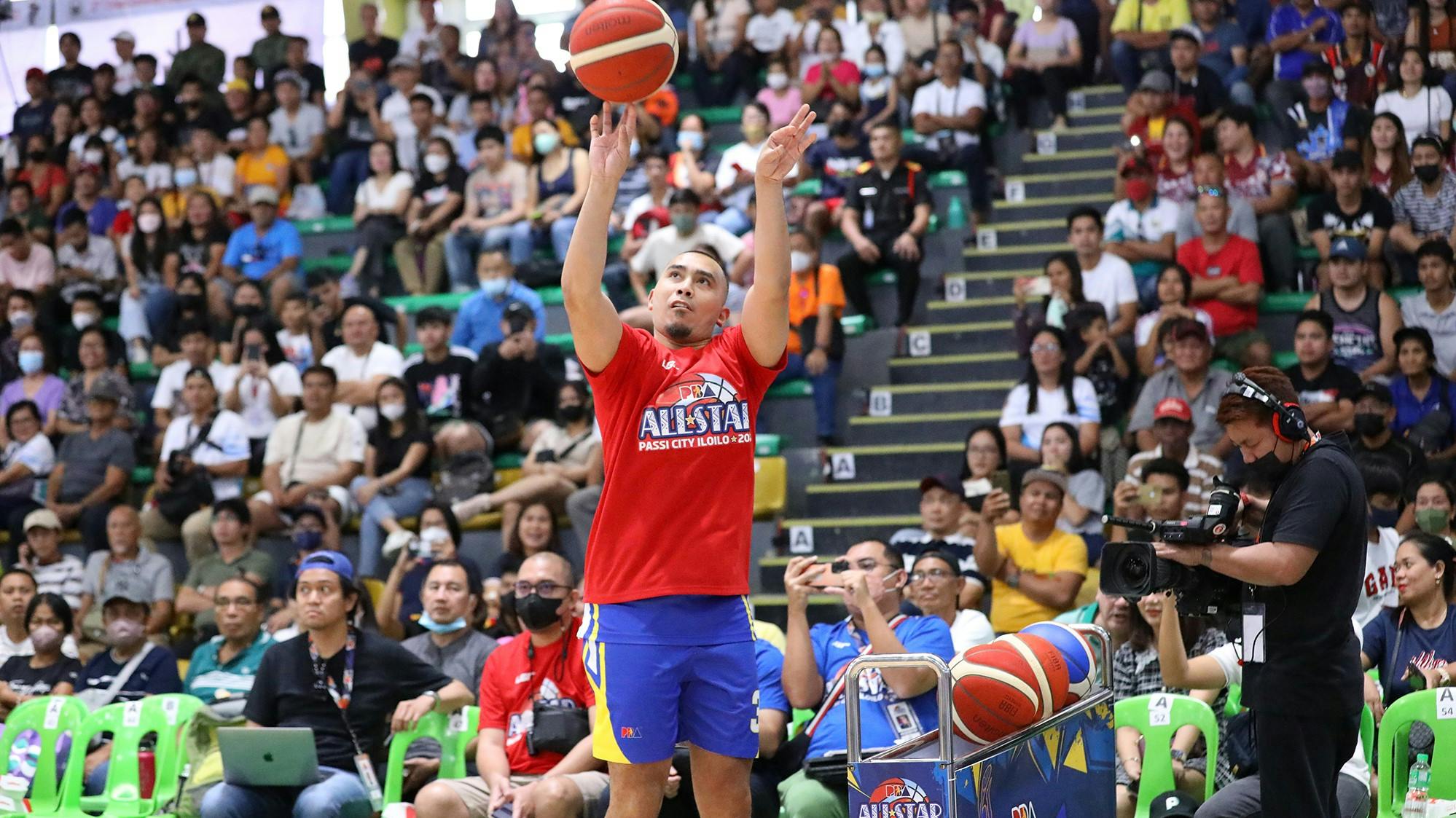 Paul Lee waxes hot on money balls to become 3-point king 